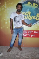 Remo D Souza on the sets of Nach Baliye 5 in Filmistan, Mumbai on 15th Jan 2013 (32).JPG